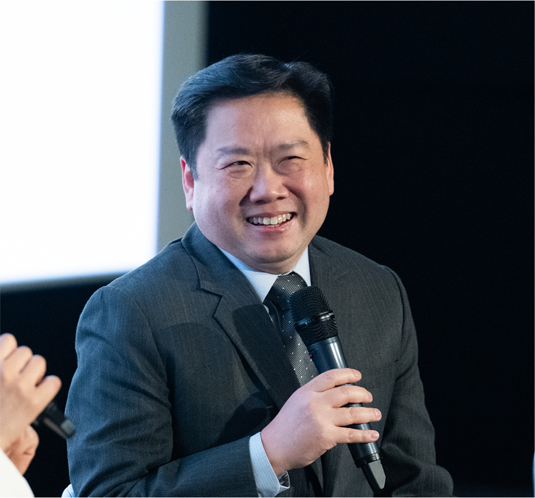 people-practicing-social-integration-workspace (1) 5